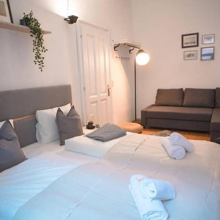 Cosy And Spacious Apartment In The Heart Of อินส์บรุค ภายนอก รูปภาพ