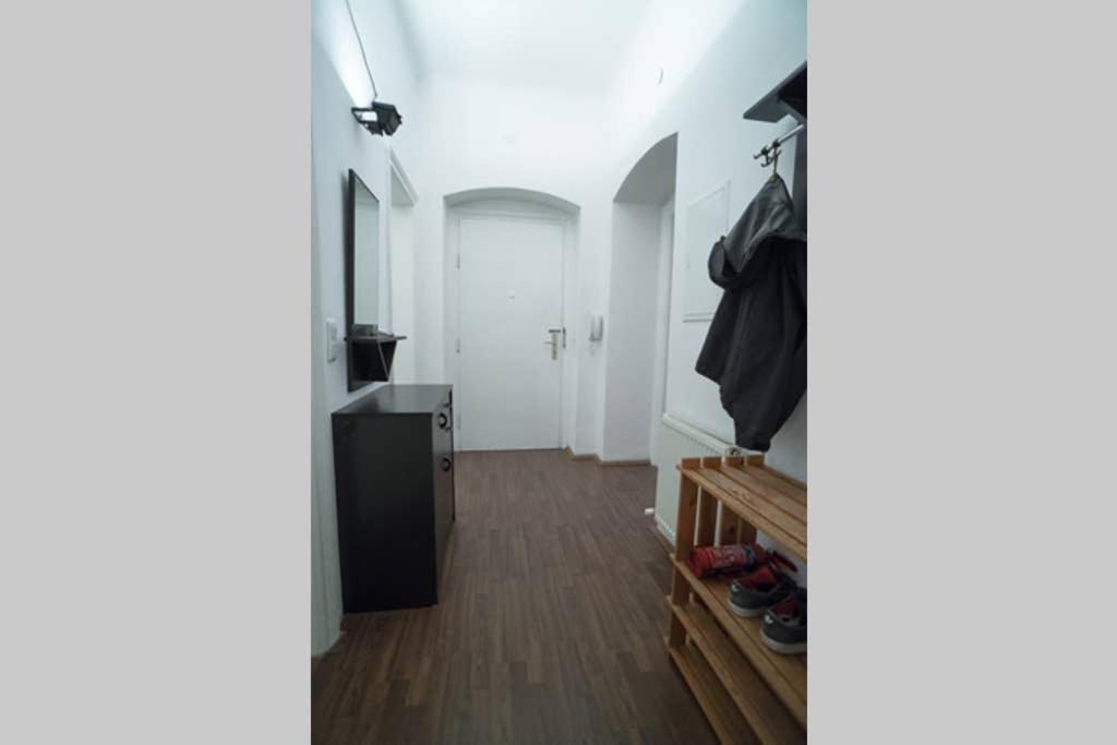 Cosy And Spacious Apartment In The Heart Of อินส์บรุค ภายนอก รูปภาพ