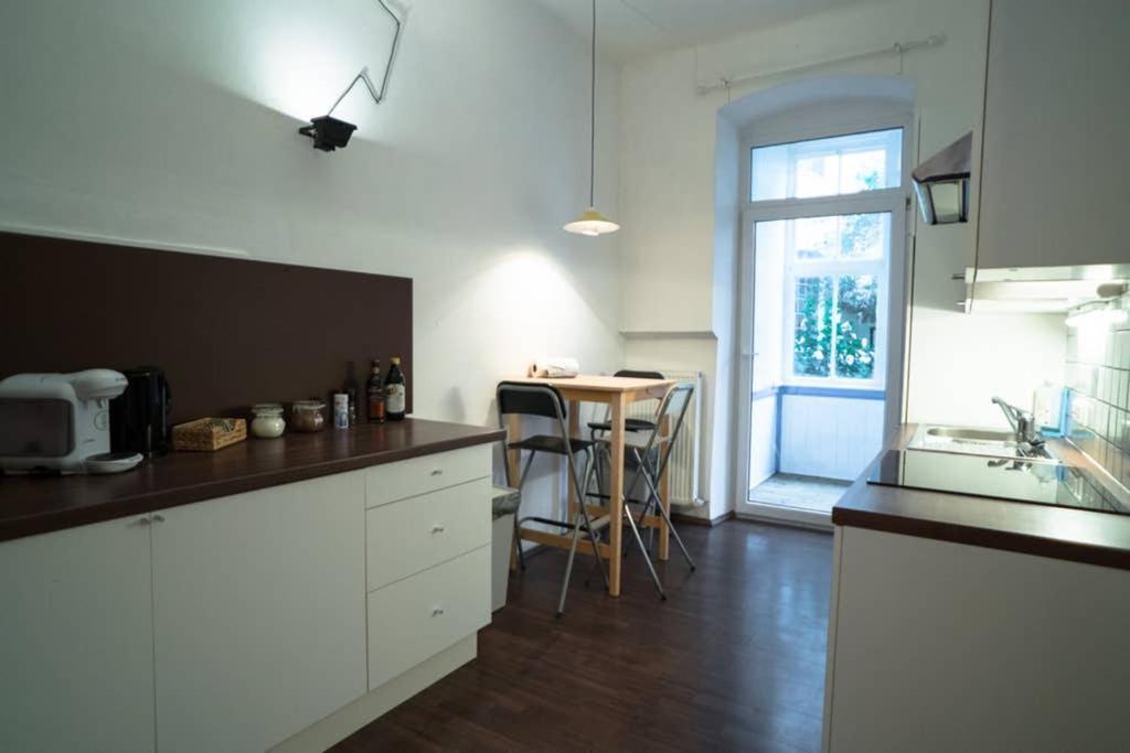 Cosy And Spacious Apartment In The Heart Of อินส์บรุค ภายนอก รูปภาพ